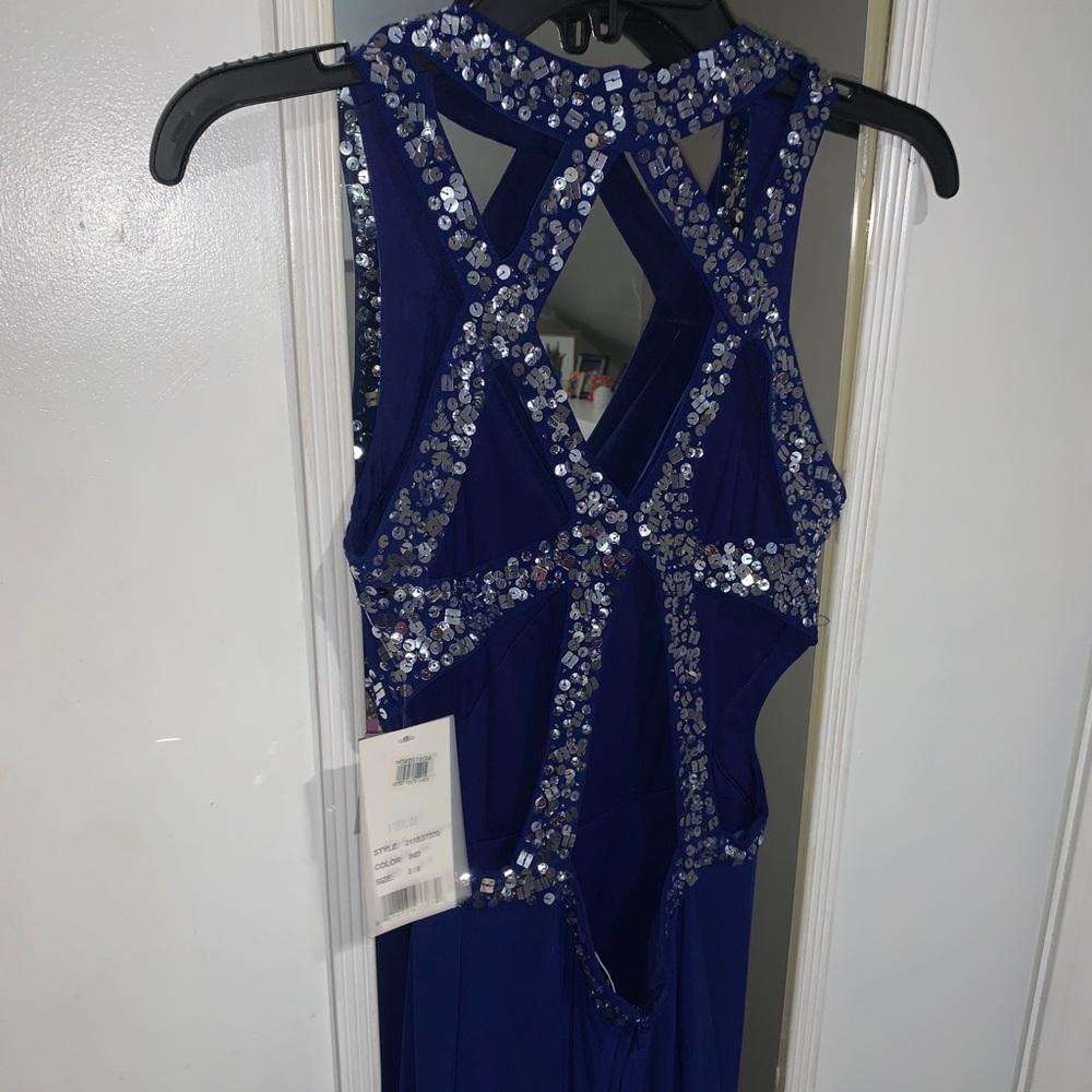 Beautiful prom/ wedding special event dress